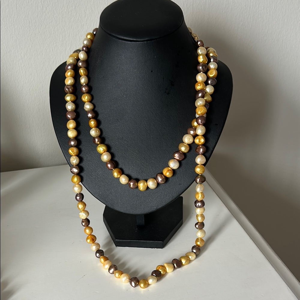 Elegant Pearl Necklace Set in Gold and Brown